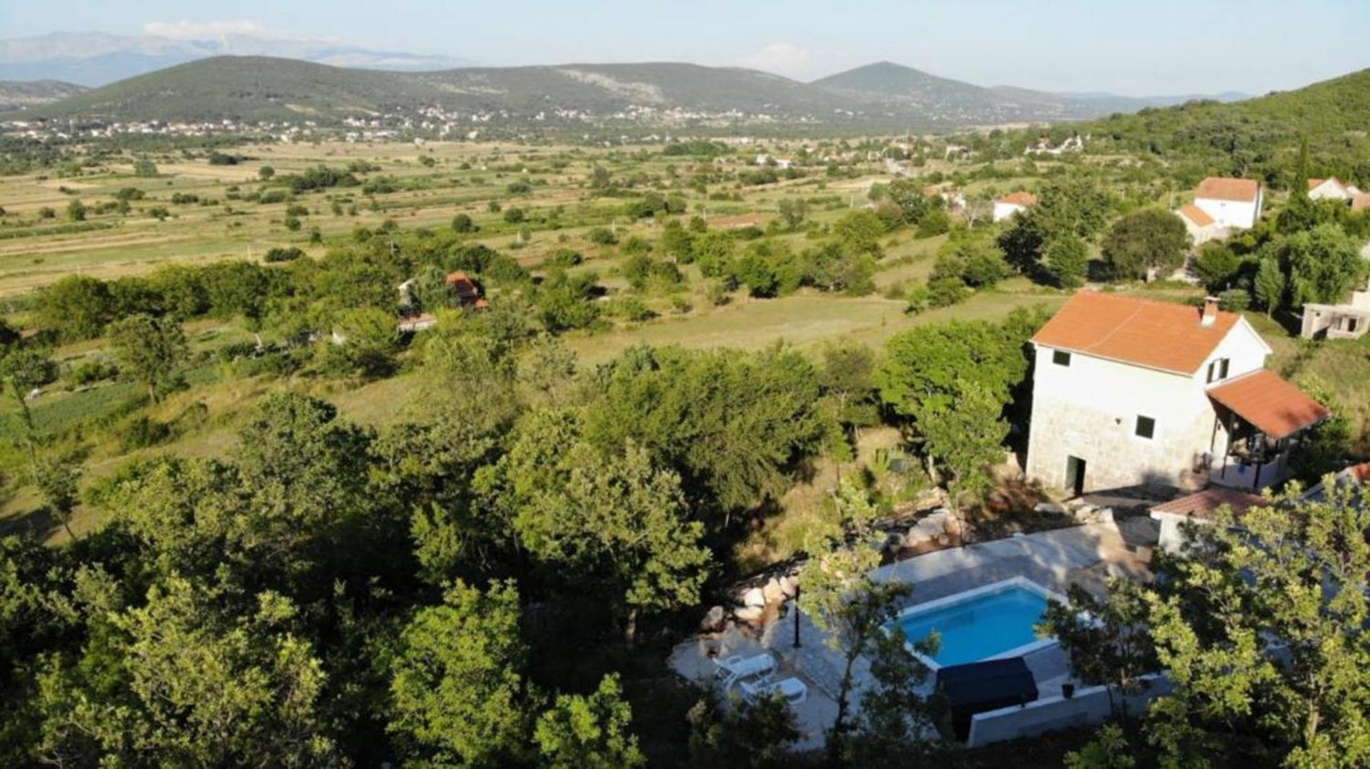 Holiday Home Jadric Osoje Bagian luar foto