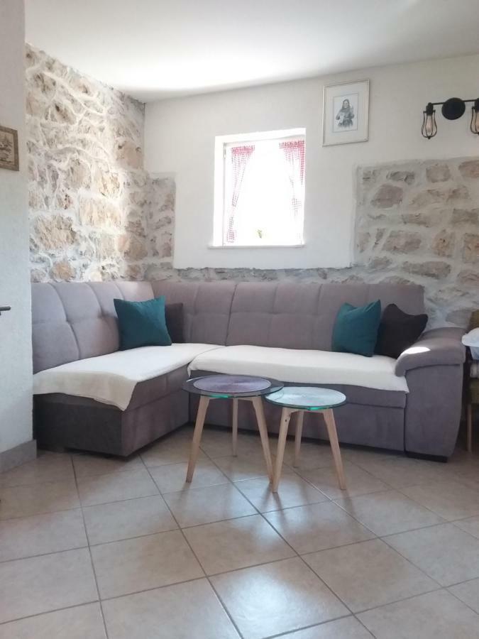 Holiday Home Jadric Osoje Bagian luar foto