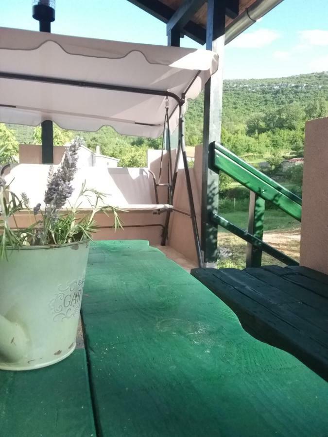 Holiday Home Jadric Osoje Bagian luar foto