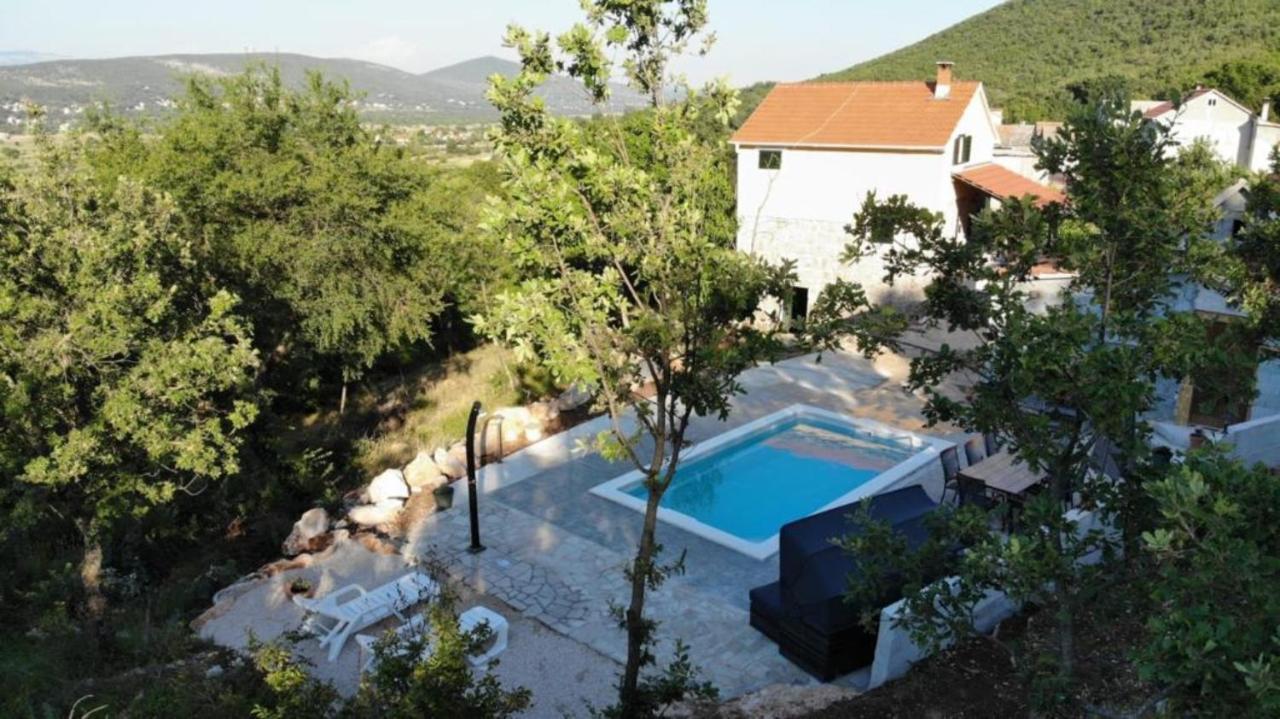Holiday Home Jadric Osoje Bagian luar foto